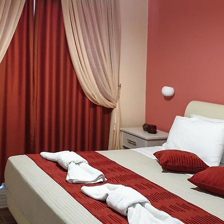 Helen Apartments & Studios Άγιος Στέφανος Εξωτερικό φωτογραφία