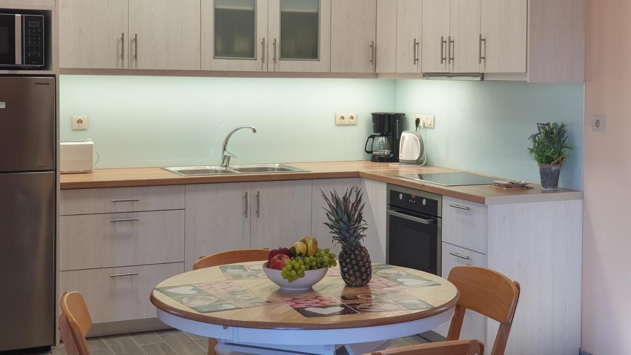 Helen Apartments & Studios Άγιος Στέφανος Εξωτερικό φωτογραφία
