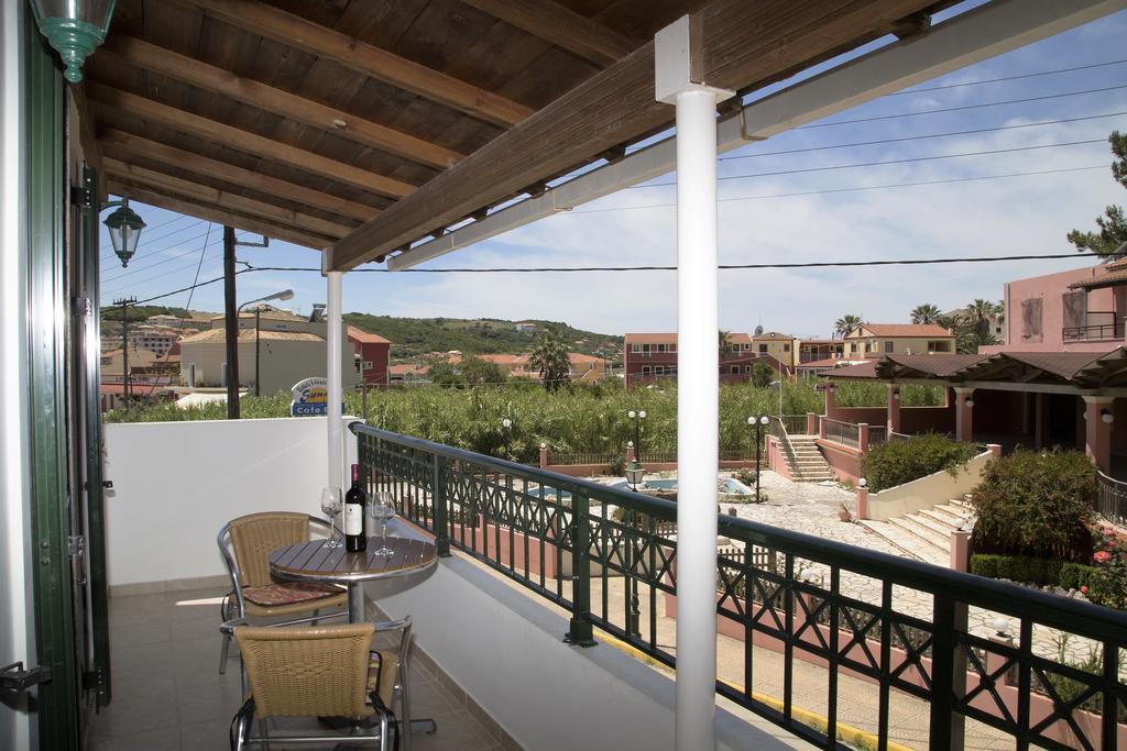 Helen Apartments & Studios Άγιος Στέφανος Εξωτερικό φωτογραφία