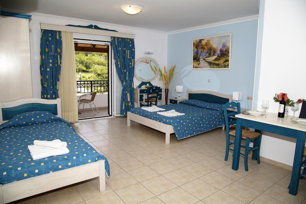 Helen Apartments & Studios Άγιος Στέφανος Εξωτερικό φωτογραφία